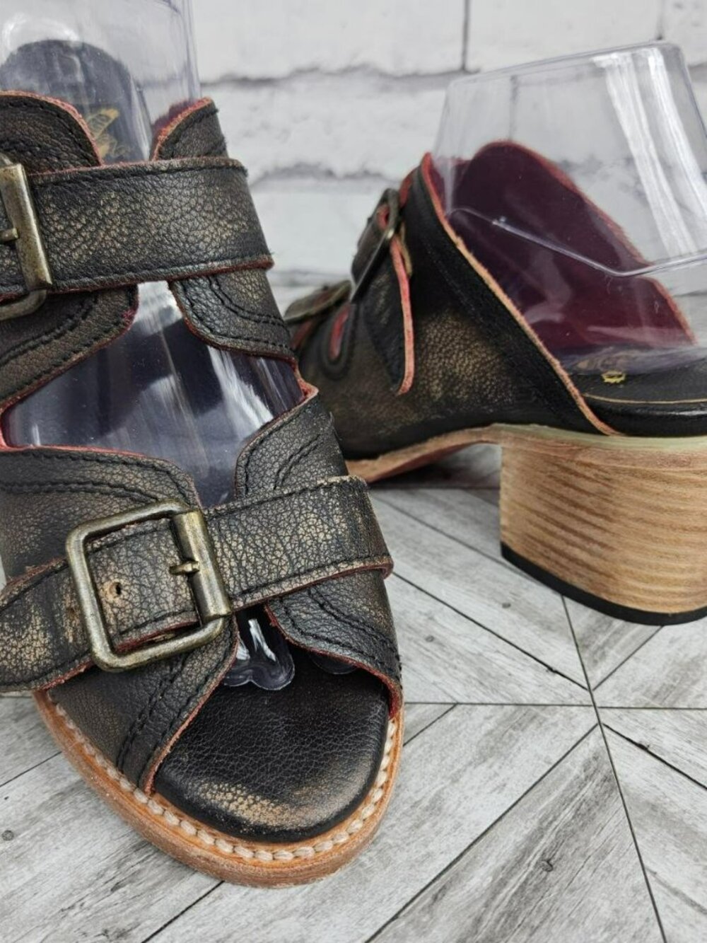 Freebird Caprice Black Leather Slide Sandals Buckles Womens 8 Chunky Block